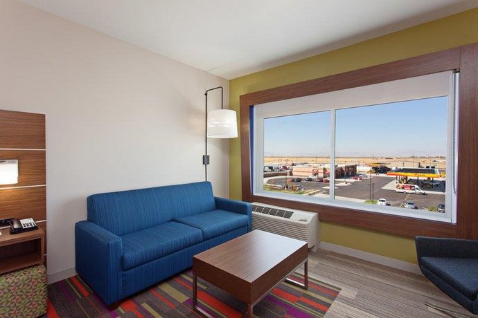 Holiday Inn Express & Suites - Brigham City - North Utah